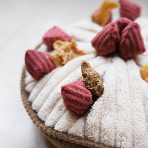 BERRY PIE // ENRICHMENT DOG TOY // SNUFFLE