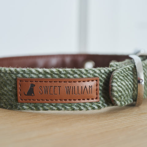 Tweed Collar