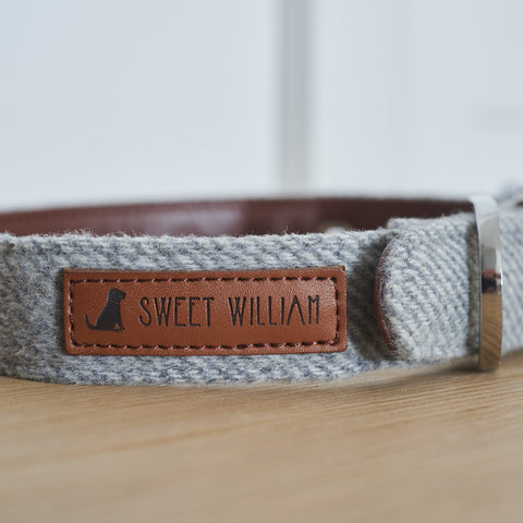 Tweed Collar